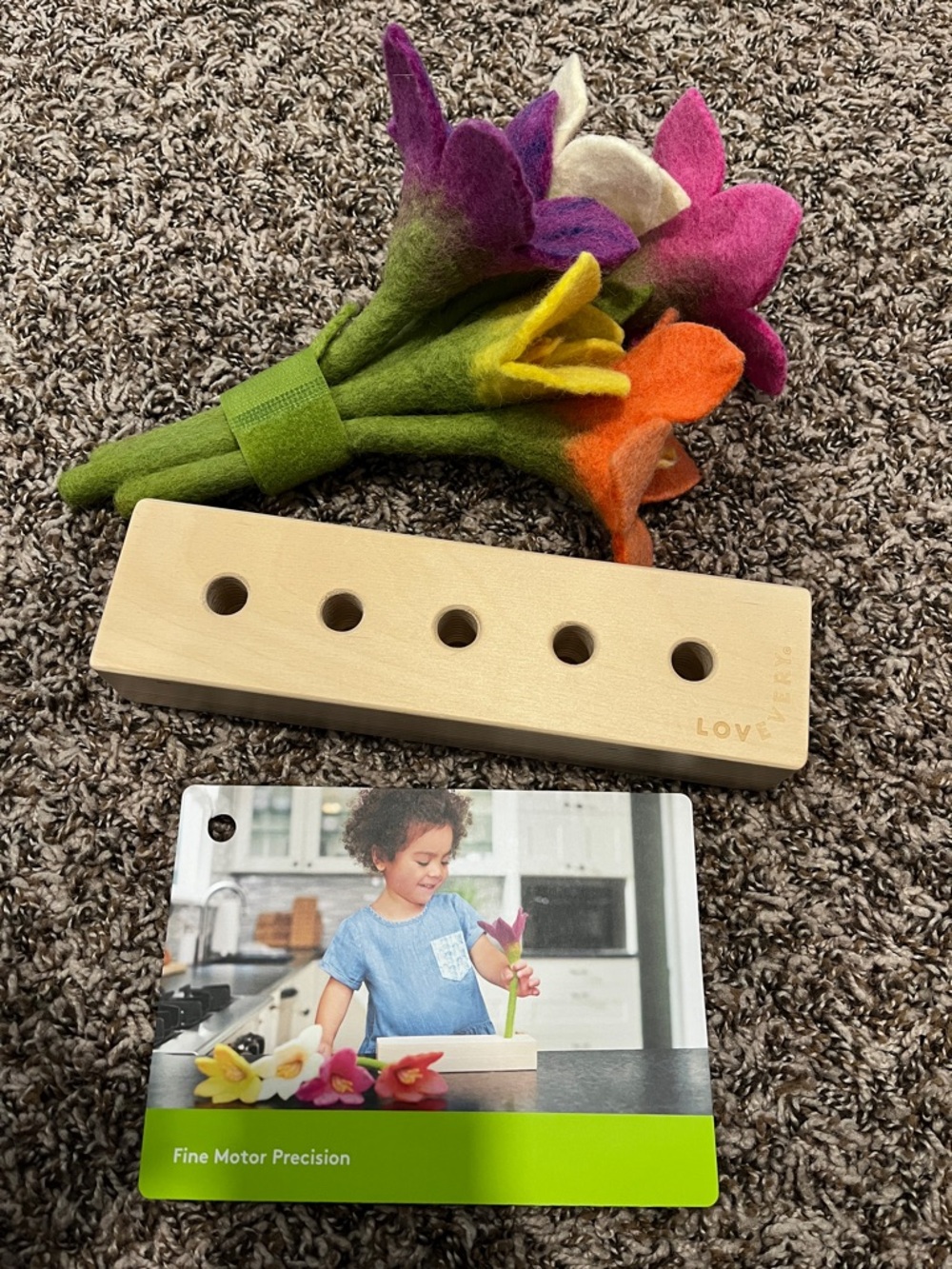 LOVEVERY Helper Kit: Felt Flowers in a Row - Multicolor (2Y)